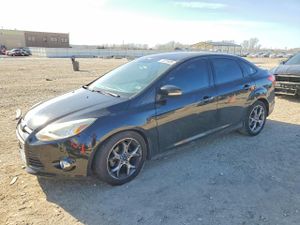 Ford Focus SE 2.0L 4 2014