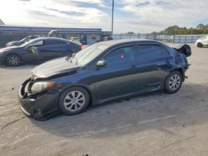 Toyota Corolla BASE 1.8L 4 2013