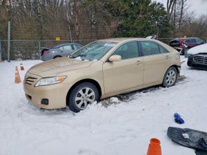 Toyota Camry BASE 2.5L 4 2011