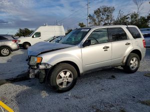 Ford Escape XLT 2.5L 4 2012