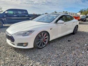 Tesla Model S 2014