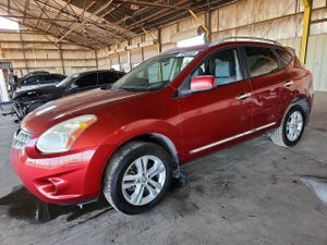 Nissan Rogue S 2.5L 4 2013