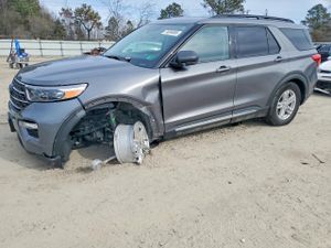 Ford Explorer XLT 2.3L 4 2023