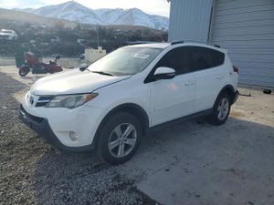 Toyota Rav4 XLE 2.5L 4 2014