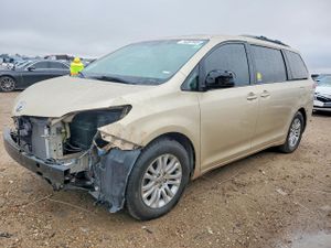 Toyota Sienna XLE 3.5L 6 2014