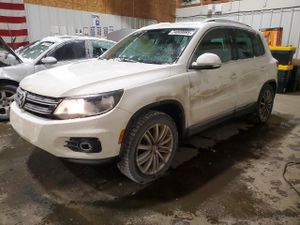 Volkswagen Tiguan S 2.0L 4 2013