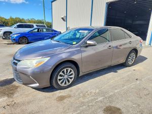 Toyota Camry LE 2.5L 4 2015