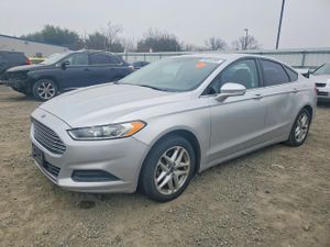 Ford Fusion SE 2.5L 4 2014