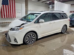Toyota Sienna XLE 3.5L 6 2020