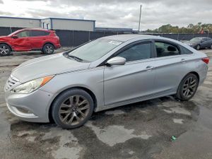 Hyundai Sonata GLS 2.4L 4 2012