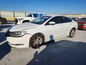 Chrysler 200 LIMITED 2.4L 4 2015