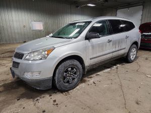 Chevrolet Traverse LS 3.6L 6 2011
