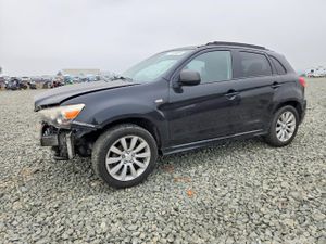 Mitsubishi Outlander SE 2.0L 4 2011