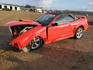 Ford Mustang GT 4.6L 8 2001