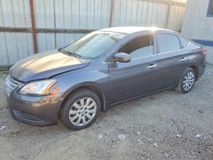 Nissan Sentra S 1.8L 4 2015