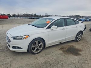 Ford Fusion SE 2.5L 4 2015