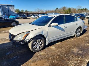 Nissan Altima BASE 2.5L 4 2010