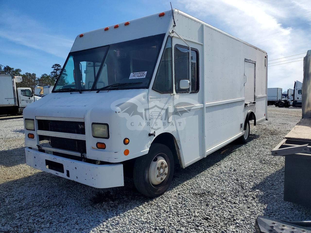 Freightliner MT-45 5.9L 6 2001
