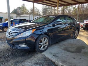 Hyundai Sonata SE 2.4L 4 2013