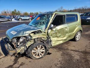 Kia Soul + 2.0L 4 2013