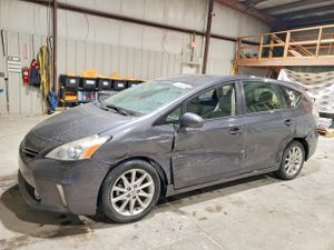 Toyota Prius 1.8L 4 2013