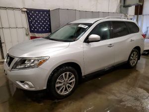 Nissan Pathfinder S 3.5L 6 2013