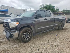 Toyota Tundra DOUBLE CAB SR 5.7L 8 2014