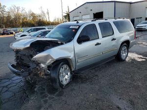 Chevrolet Suburban C1500 LS 5.3L 8 2010
