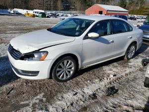 Volkswagen Passat S 2.5L 5 2013