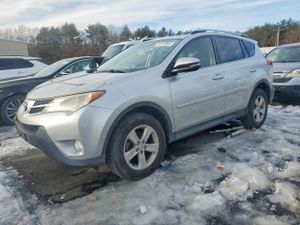 Toyota Rav4 XLE 2.5L 4 2014