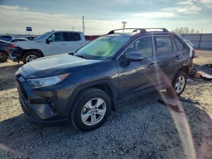 Toyota Rav4 XLE 2.5L 4 2020