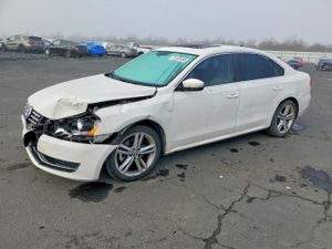 Volkswagen Passat 2 L 4 2015