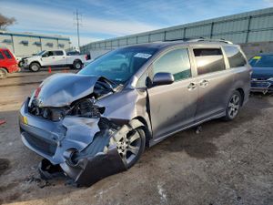 Toyota Sienna SPORT 3.5L 6 2011