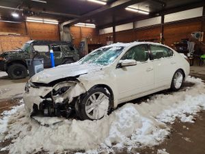 Nissan Altima SR 3.5L 6 2010