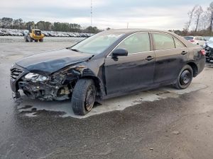 Toyota Camry BASE 2.5L 4 2010