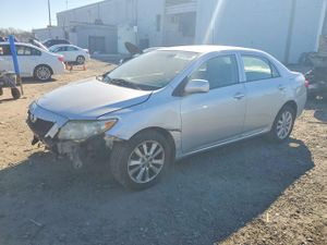 Toyota Corolla BASE 1.8L 4 2010
