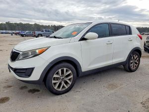 Kia Sportage LX 2.4L 4 2015