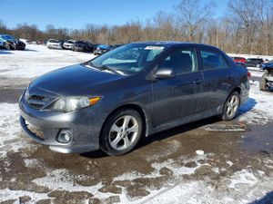 Toyota Corolla BASE 1.8L 4 2012