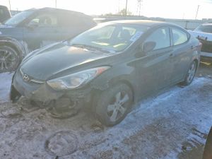 Hyundai Elantra GLS 1.8L 4 2013