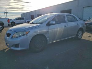 Toyota Corolla BASE 1.8L 4 2010