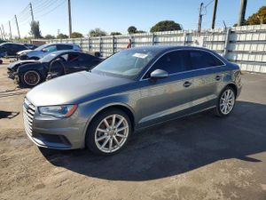 Audi A3 PREMIUM 1.8L 4 2015