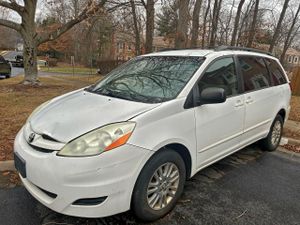 Toyota Sienna LE 3.5L 6 2007