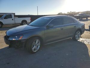 Volkswagen Passat SE 1.8L 4 2014