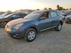 Nissan Rogue S 2.5L 4 2015