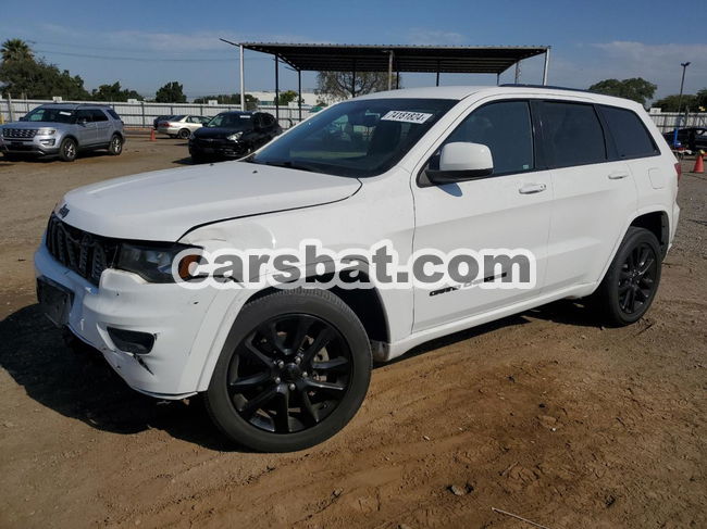 Jeep Grand Cherokee LAREDO 3.6L  6 2018