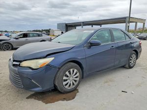 Toyota Camry LE 2.5L 4 2015