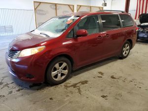 Toyota Sienna BASE 2.7L 4 2011
