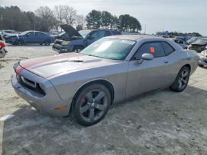 Dodge Challenger SXT 3.6L 6 2013