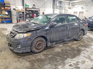 Toyota Corolla BASE 1.8L 4 2013