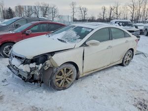 Hyundai Sonata SE 2.4L 4 2013